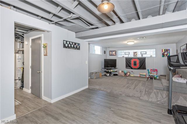 3529 Hunter Drive, North Olmsted, OH 44070