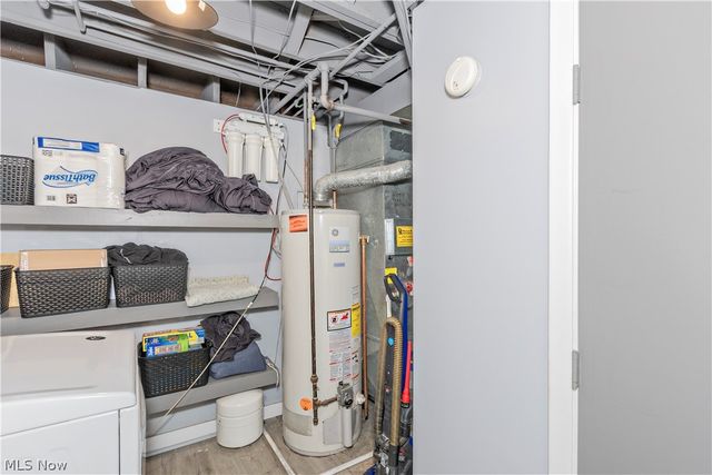 3529 Hunter Drive, North Olmsted, OH 44070