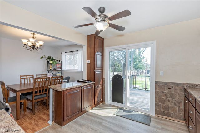 3529 Hunter Drive, North Olmsted, OH 44070