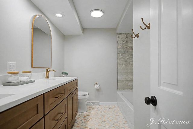 2150 Onekama Drive Se, City Of Grand Rapids, MI 49506