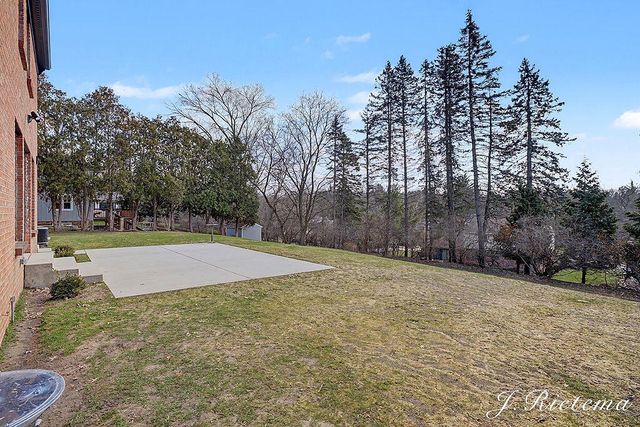 2150 Onekama Drive Se, City Of Grand Rapids, MI 49506