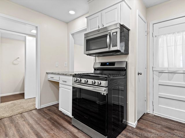428 S Shawnee Avenue, Bartlesville, OK 74003