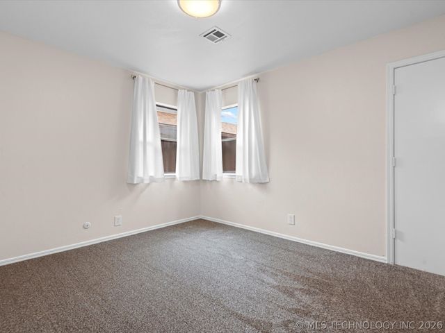 428 S Shawnee Avenue, Bartlesville, OK 74003