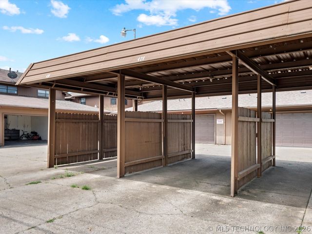 428 S Shawnee Avenue, Bartlesville, OK 74003