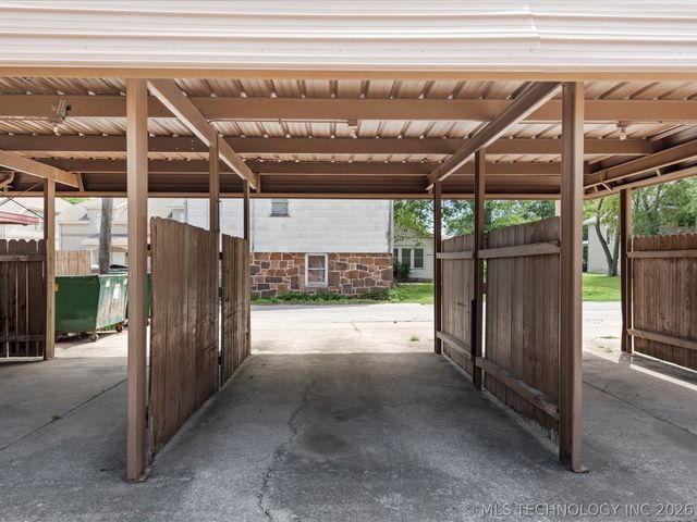 428 S Shawnee Avenue, Bartlesville, OK 74003