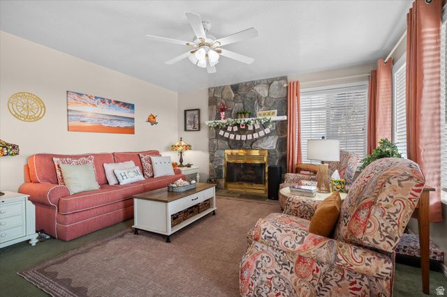 2222 E ROLLING OAKS LN, Layton, UT 84040