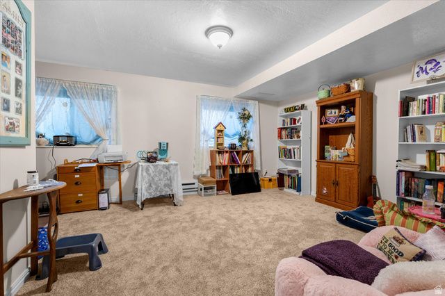 2222 E ROLLING OAKS LN, Layton, UT 84040