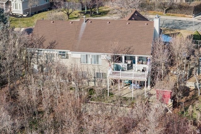 2222 E ROLLING OAKS LN, Layton, UT 84040