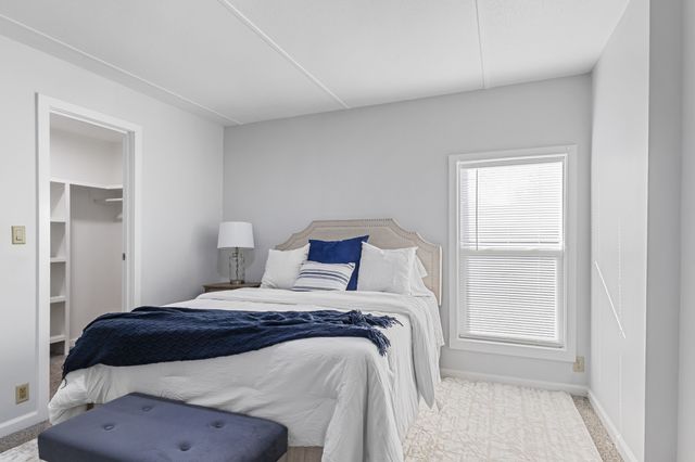 713 Willowview Dr, La Vergne, TN 37086