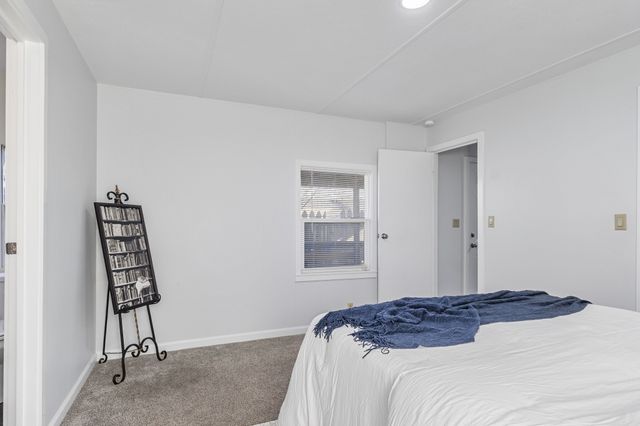 713 Willowview Dr, La Vergne, TN 37086