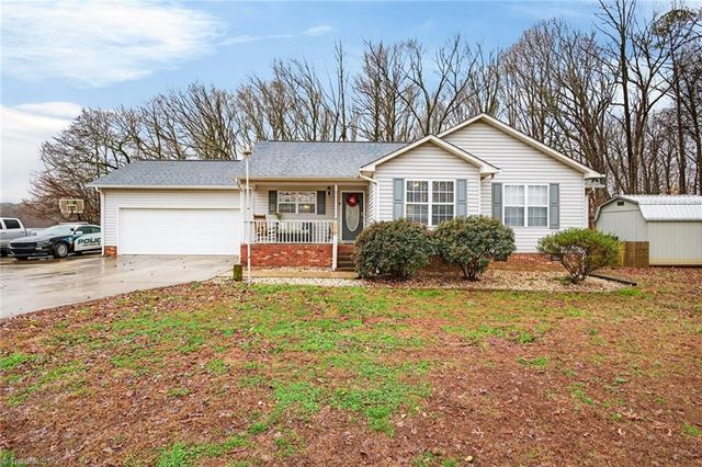 370 Lee Road, Thomasville, NC 27360