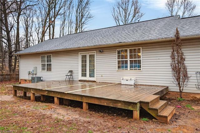 370 Lee Road, Thomasville, NC 27360