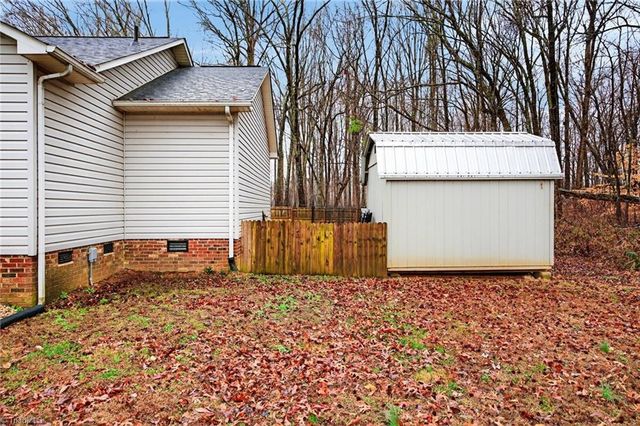 370 Lee Road, Thomasville, NC 27360