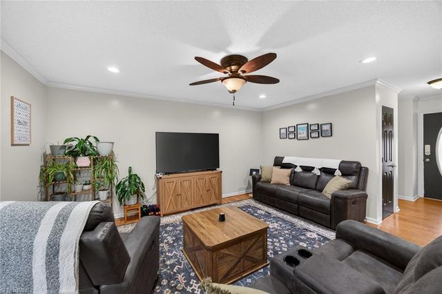 370 Lee Road, Thomasville, NC 27360