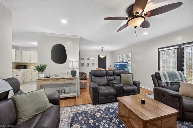 370 Lee Road, Thomasville, NC 27360