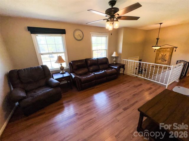 307 Meadowbrook Drive, Newton, NC 28658