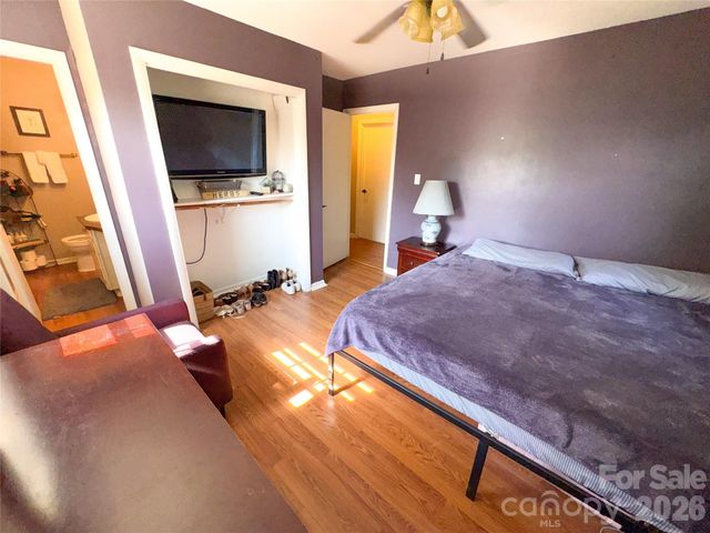 307 Meadowbrook Drive, Newton, NC 28658