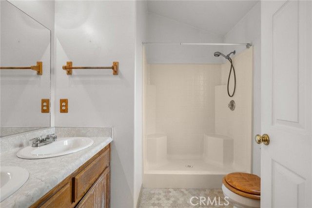 318 Leeta, Bakersfield, CA 93307