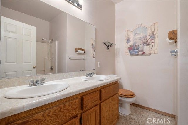 318 Leeta, Bakersfield, CA 93307