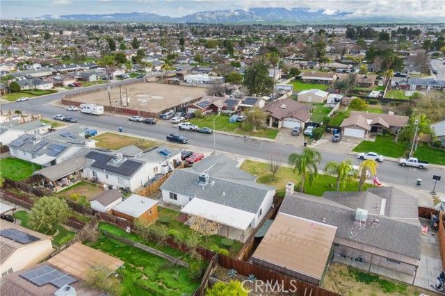 318 Leeta, Bakersfield, CA 93307