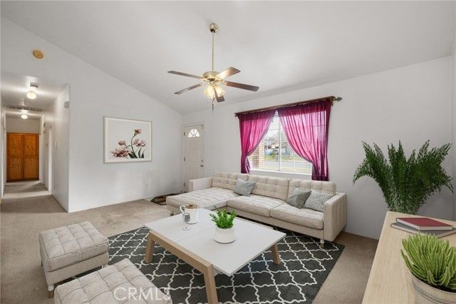 318 Leeta, Bakersfield, CA 93307