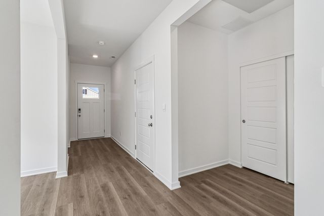 6296 Redwood Trail, Wonder Lake, IL 60097