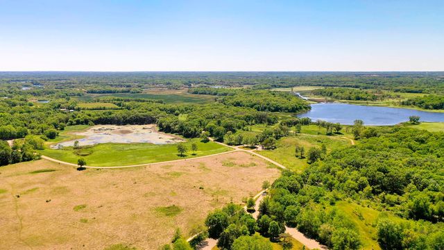 6296 Redwood Trail, Wonder Lake, IL 60097