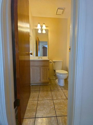 427 Bristol Cove Road, Mary Esther, FL 32569