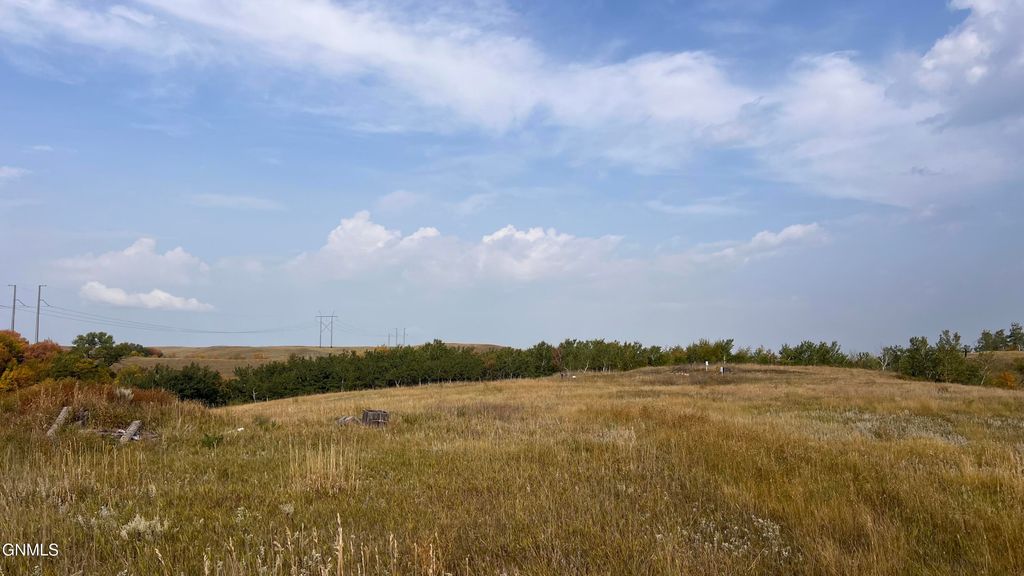 672 126th Avenue NW, Grassy Butte, ND 58634 photo 2