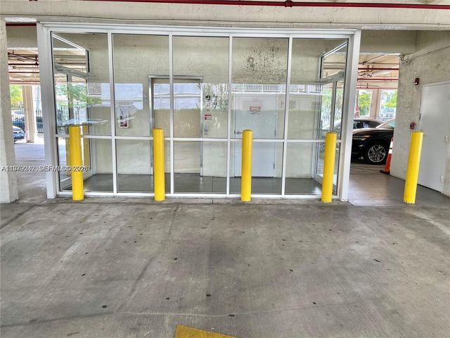 3201 W Flagler St 102, Miami, FL 33135