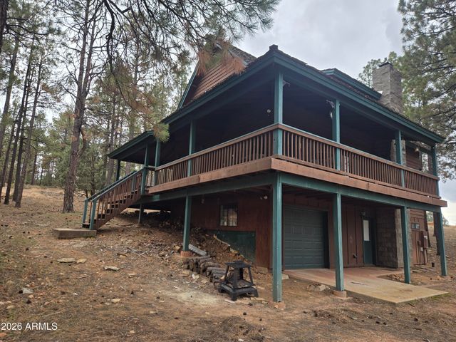 2785 N SKYHAWK Drive, Overgaard, AZ 85933