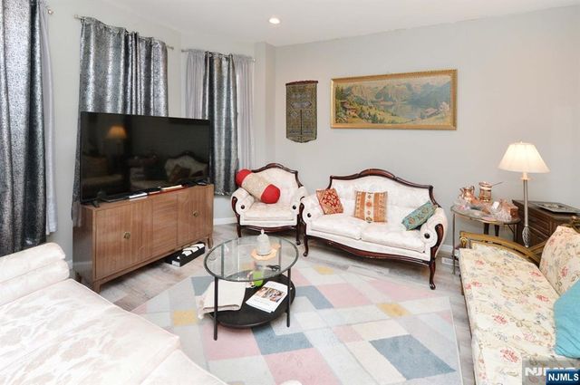 839 15th Street, Newark, NJ 07108