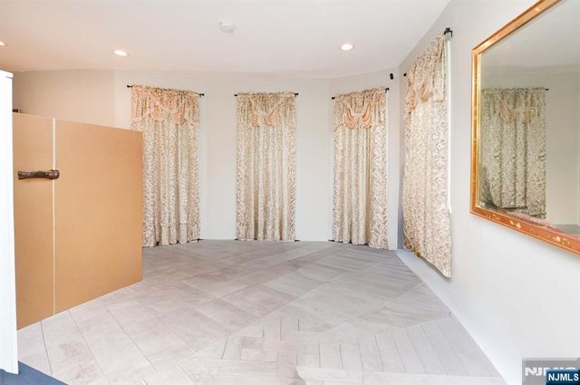 839 15th Street, Newark, NJ 07108