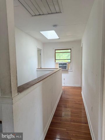 1 CARROLL DR, Stafford, VA 22554