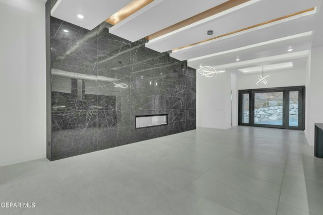 840 West Gate, El Paso, TX 79932