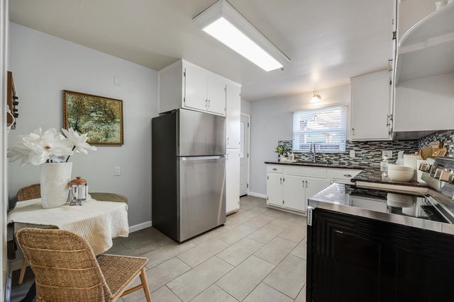 1815 Pine St, Livermore, CA 94551