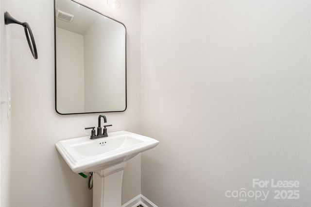 3715 Davis Avenue, Charlotte, NC 28208