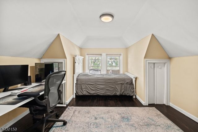 180 Hadley Ave, Clifton City, NJ 07011