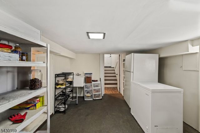 180 Hadley Ave, Clifton City, NJ 07011
