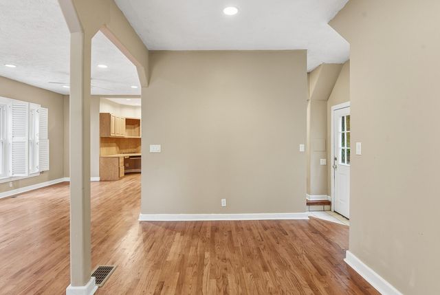 206 TURLEY Avenue, Council Bluffs, IA 51503