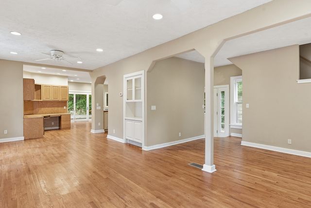 206 TURLEY Avenue, Council Bluffs, IA 51503