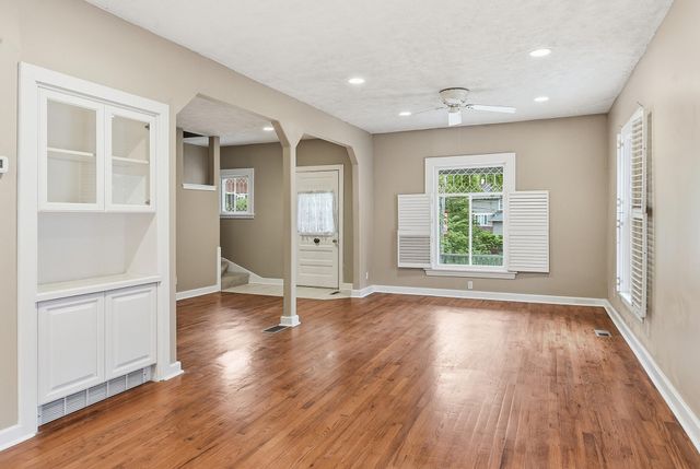 206 TURLEY Avenue, Council Bluffs, IA 51503