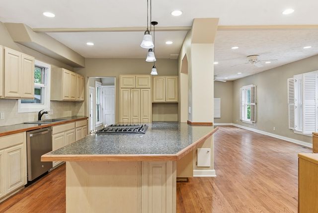 206 TURLEY Avenue, Council Bluffs, IA 51503