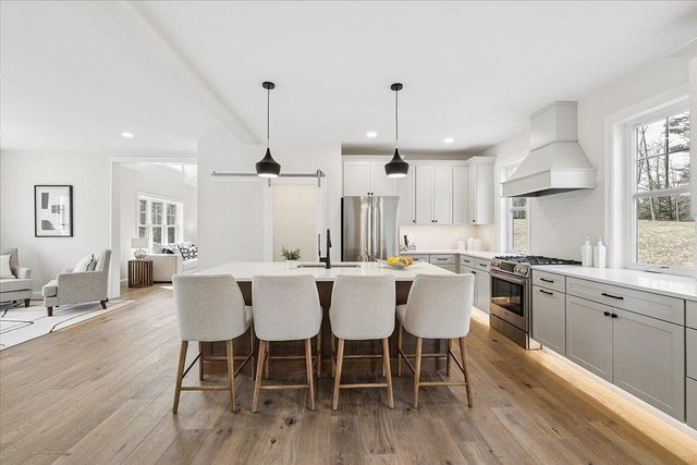 452 Middle Winchendon Road, Rindge, NH 03461