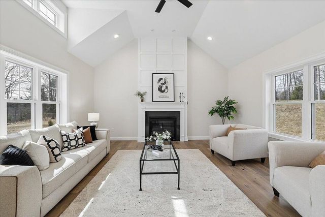 452 Middle Winchendon Road, Rindge, NH 03461