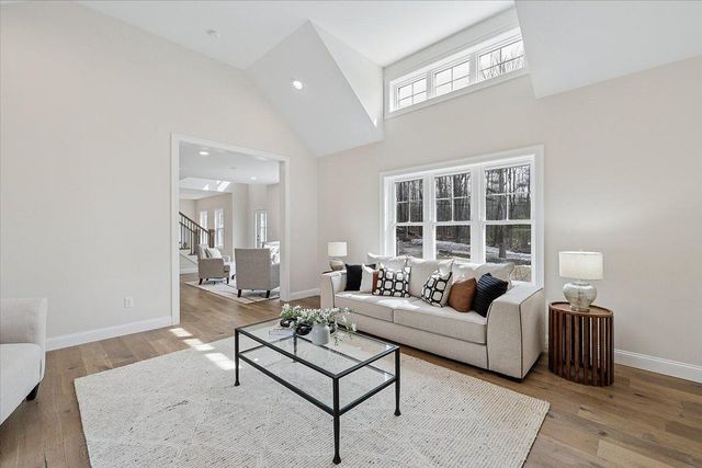 452 Middle Winchendon Road, Rindge, NH 03461