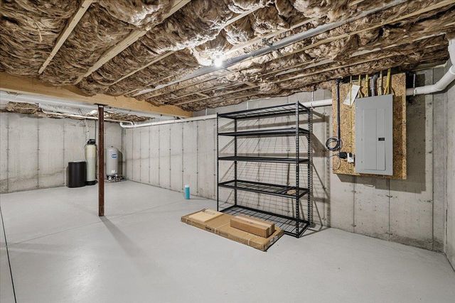 452 Middle Winchendon Road, Rindge, NH 03461