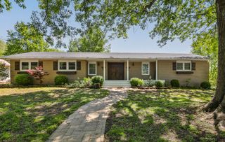 2850 South Catalina Circle, Springfield, MO 65804