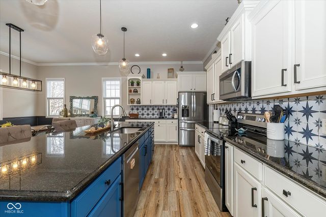 13802 Heatherfield Drive, Fishers, IN 46038