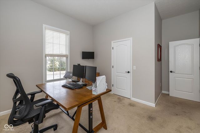 13802 Heatherfield Drive, Fishers, IN 46038